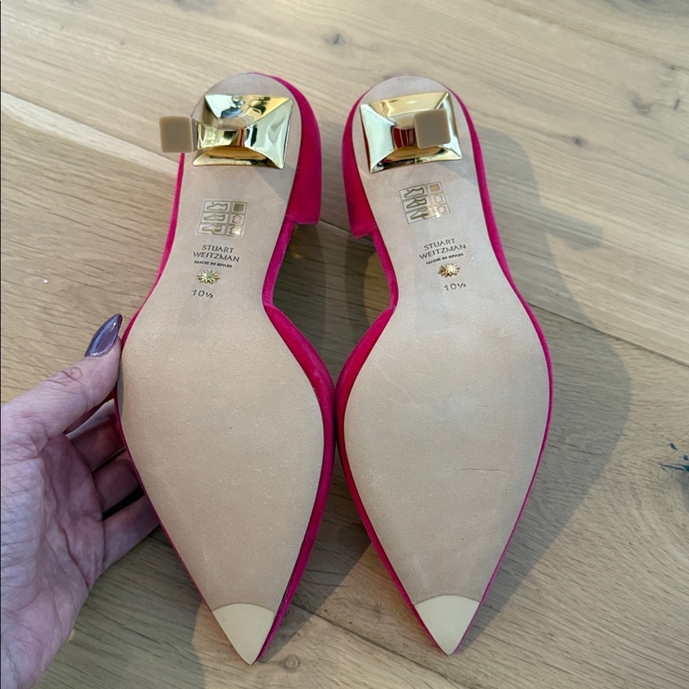 Stuart Weitzman Fuchsia Suede Heels - Picture 5 of 7